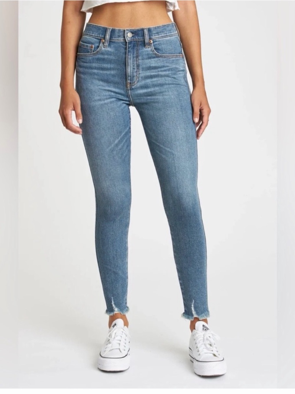 Women's Mid-Rise Skinny Jeans in Light Blue Denim